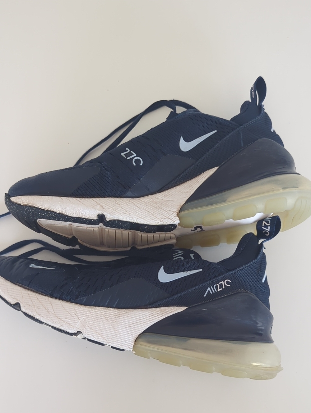 Nike Shoes Size 4Y - Picture 6 of 9